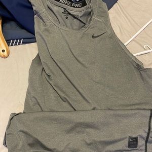 Nike pro sleeveless